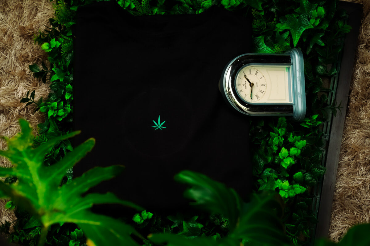 BLACK FLOWER - Imagen 5